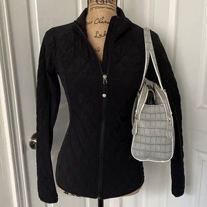 NWOT Guess Gray Patterned Purse